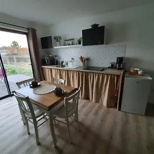 Appartement Au Calme, Saint-Romain-la-Motte